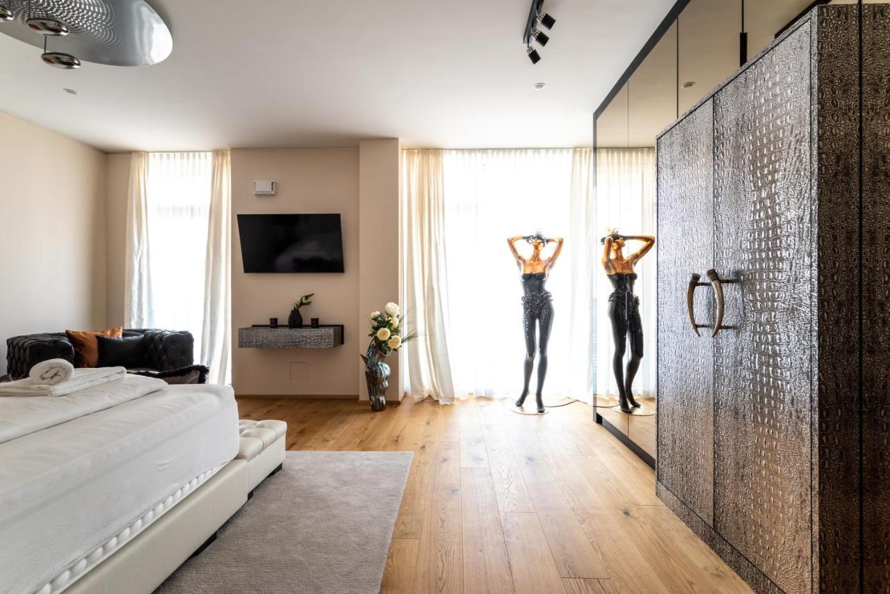 Exclusive 2br Skyline Penthouse By Hm Appartement Wenen